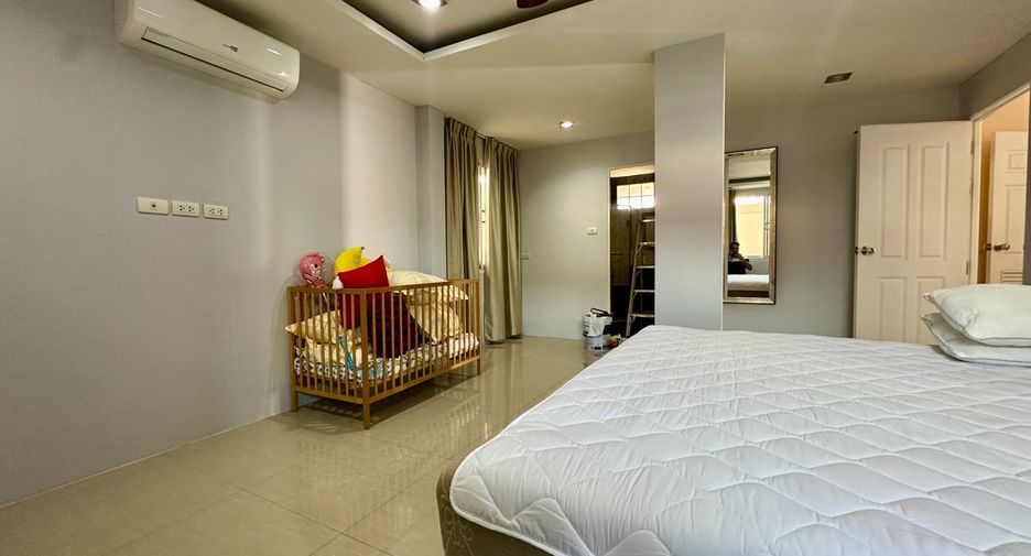 For sale 3 bedrooms house in Bang Lamung, Chonburi