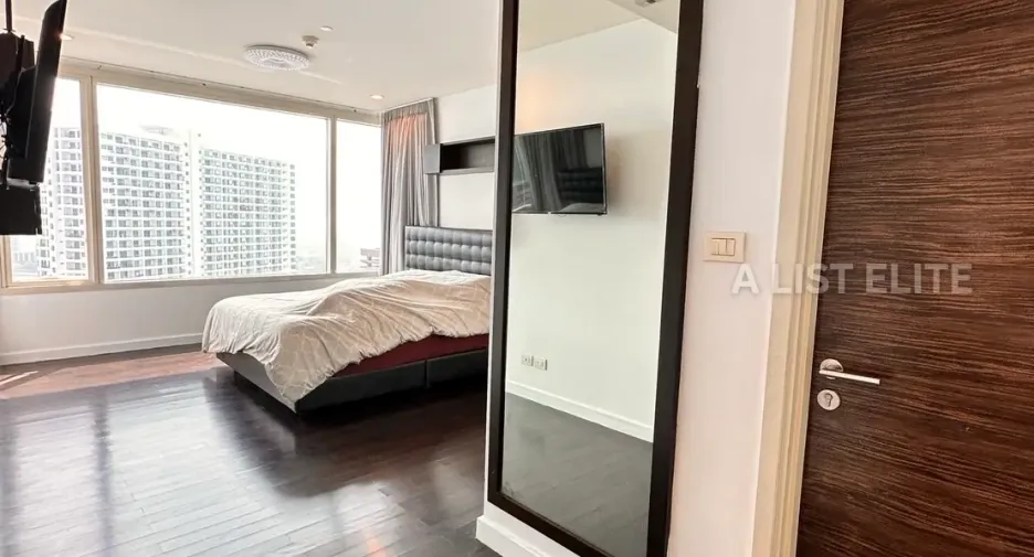 Wohnung zur Miete mit 3 Zimmer in Khlong San, Bangkok