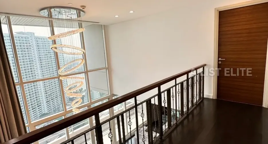Wohnung zur Miete mit 3 Zimmer in Khlong San, Bangkok