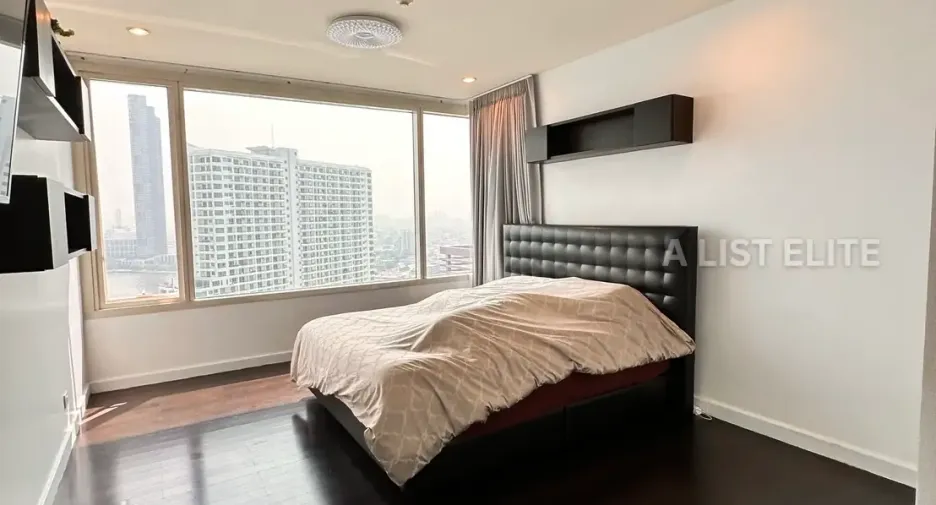 Wohnung zur Miete mit 3 Zimmer in Khlong San, Bangkok