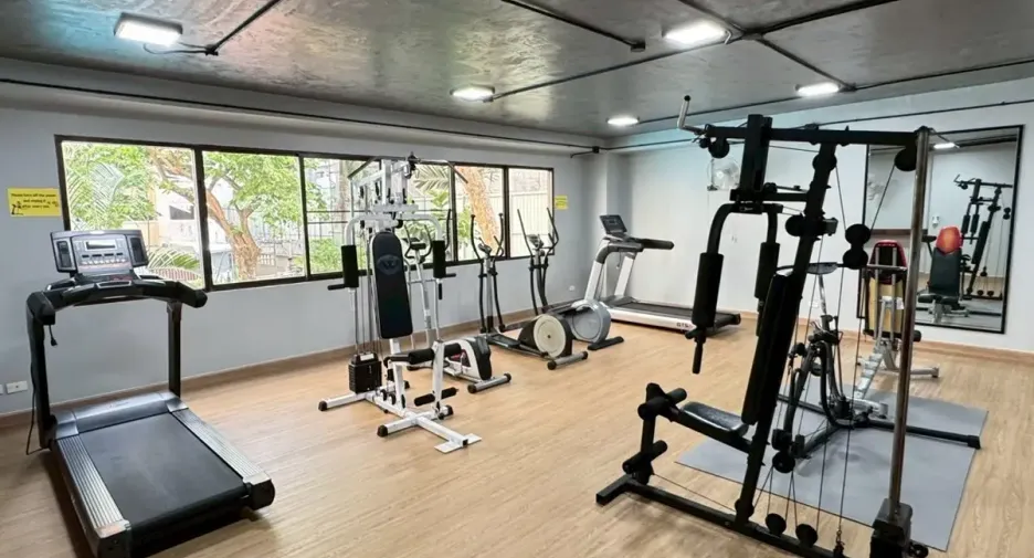For rent and for sale 1 bed condo in Khlong Toei, Bangkok