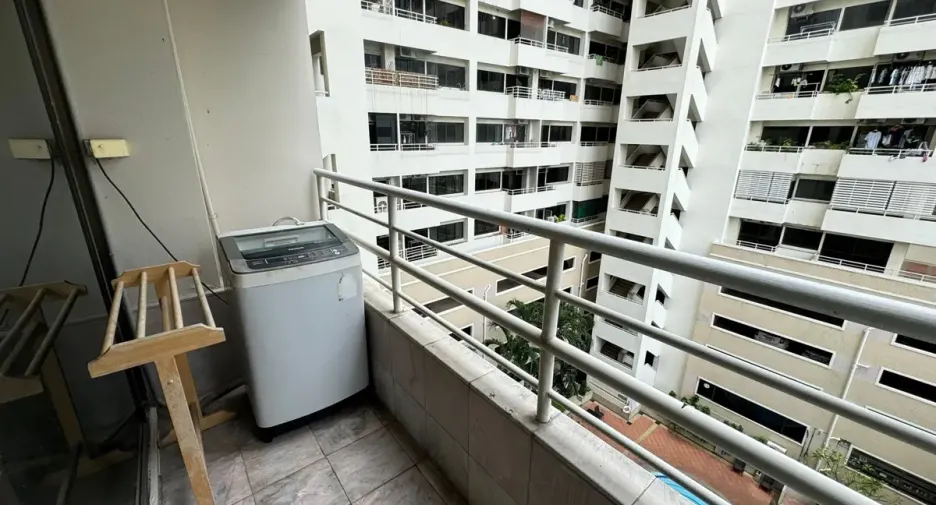 For rent and for sale 1 bed condo in Khlong Toei, Bangkok