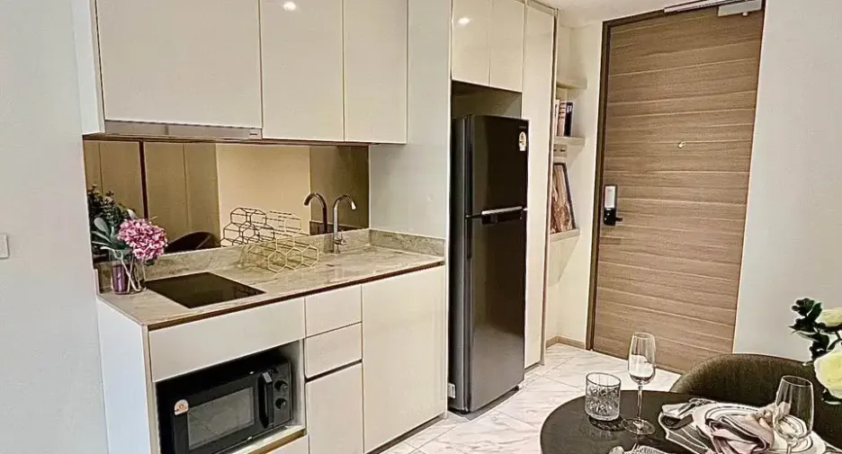 Wohnung zur Miete mit 1 Zimmer in Khlong Toei, Bangkok
