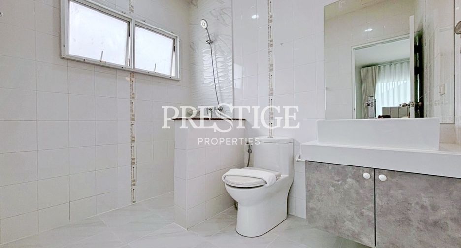 For sale 4 bedrooms house in Bang Lamung, Chonburi