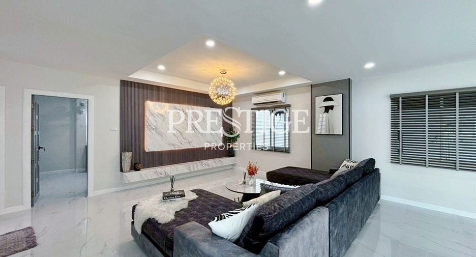 For sale 4 bedrooms house in Bang Lamung, Chonburi
