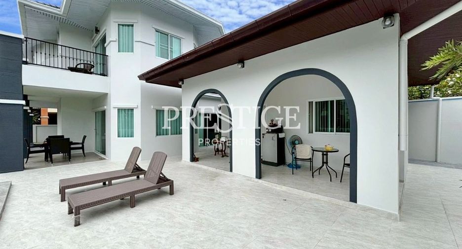 For sale 4 bedrooms house in Bang Lamung, Chonburi