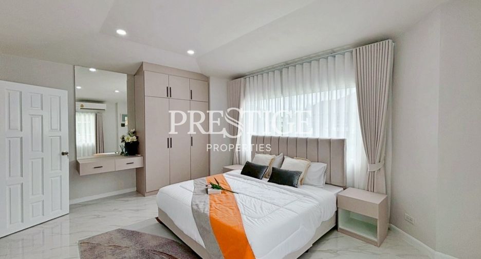 For sale 4 bedrooms house in Bang Lamung, Chonburi