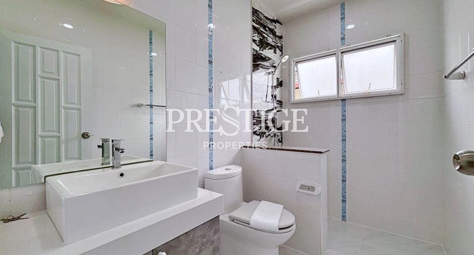 For sale 4 bedrooms house in Bang Lamung, Chonburi