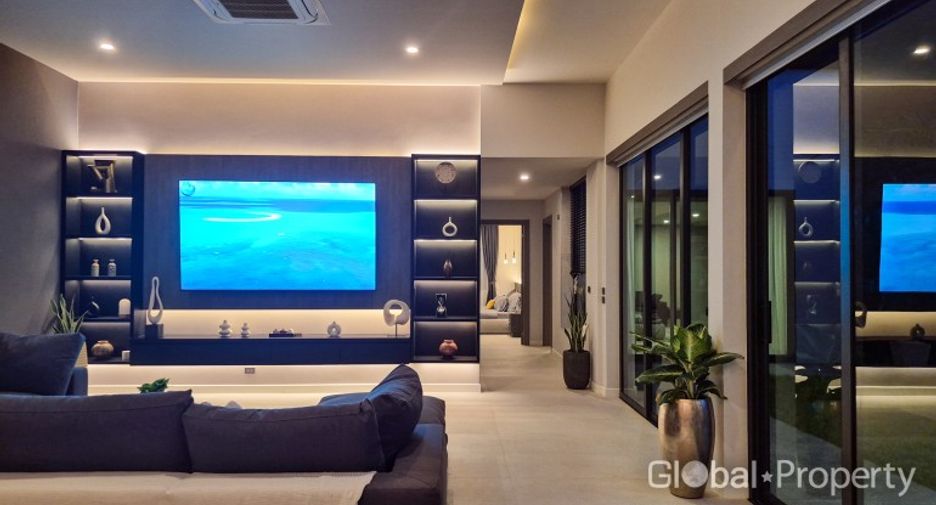 For sale 6 bedrooms house in Bang Lamung, Chonburi