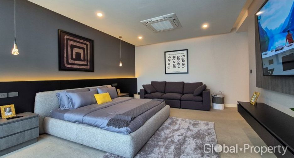 For sale 6 bedrooms house in Bang Lamung, Chonburi