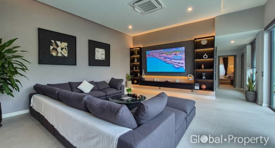 For sale 6 bedrooms house in Bang Lamung, Chonburi