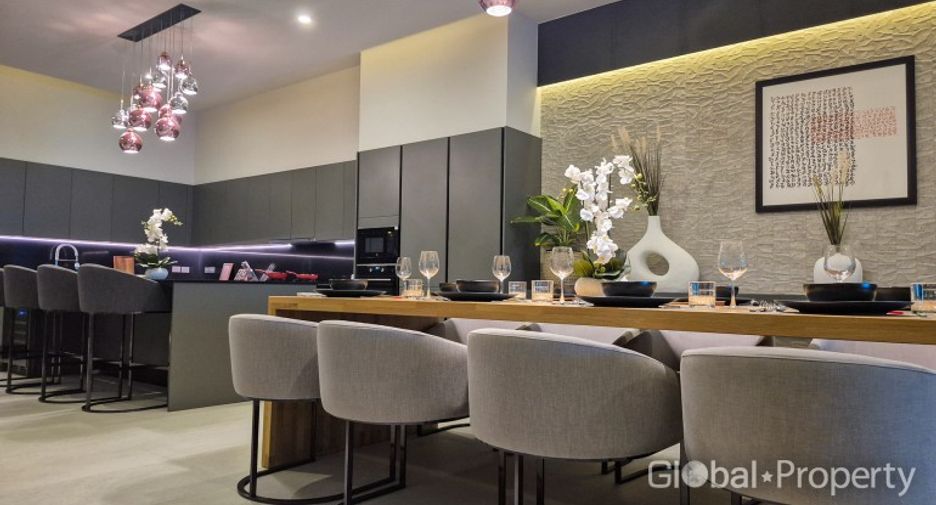 For sale 6 bedrooms house in Bang Lamung, Chonburi