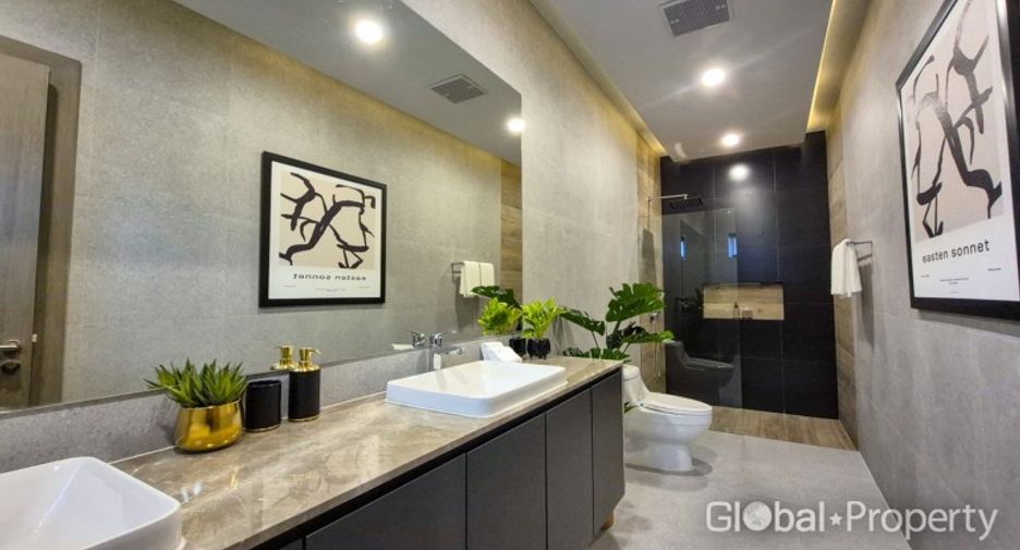 For sale 6 bedrooms house in Bang Lamung, Chonburi