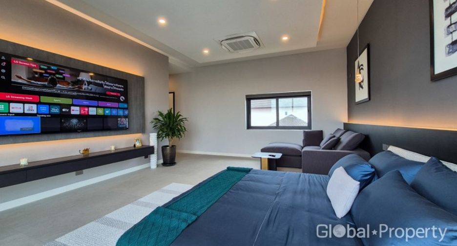 For sale 6 bedrooms house in Bang Lamung, Chonburi