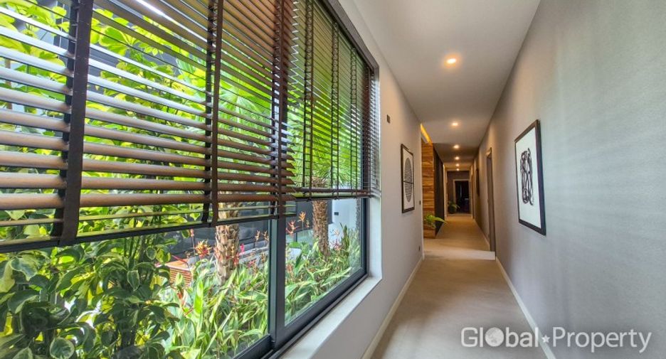For sale 5 ベッドルーム house in Bang Lamung, Chonburi