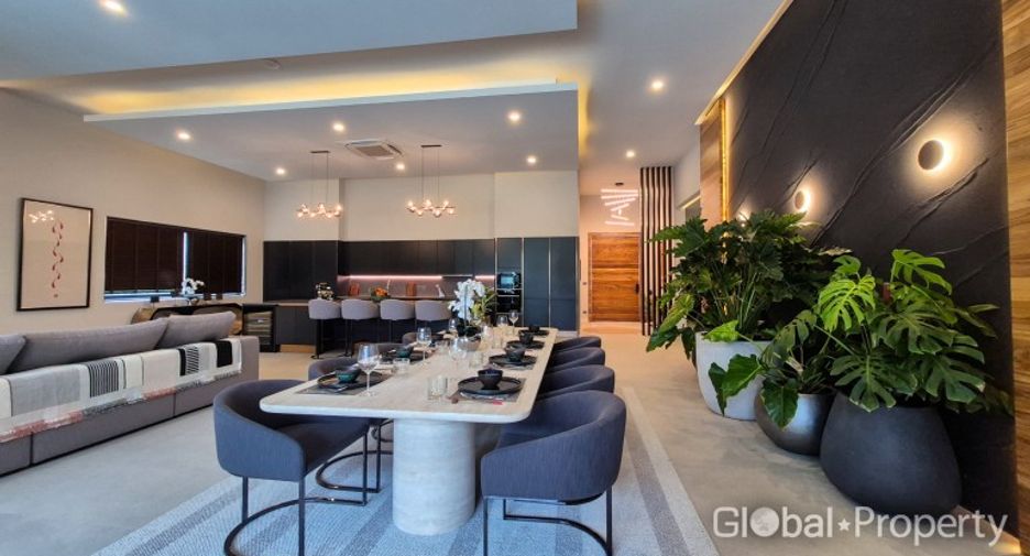 For sale 5 ベッドルーム house in Bang Lamung, Chonburi