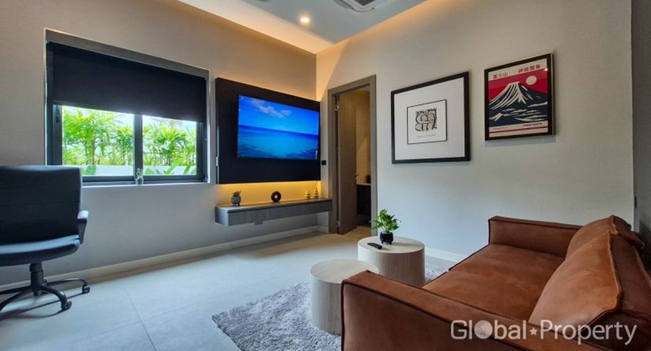 For sale 5 ベッドルーム house in Bang Lamung, Chonburi