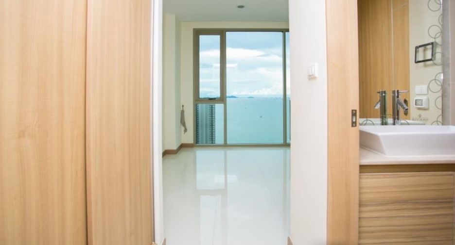 For sale 2 bedrooms condo in Bang Lamung, Chonburi
