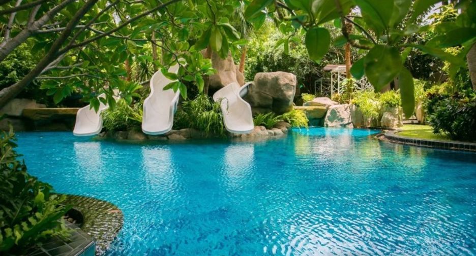 For sale 2 bedrooms condo in Bang Lamung, Chonburi