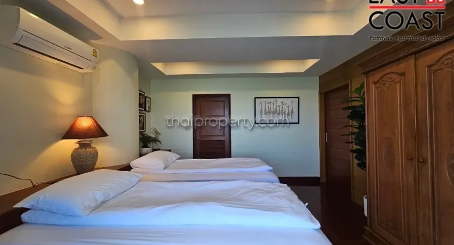 For rent 3 bedrooms condo in Bang Lamung, Chonburi