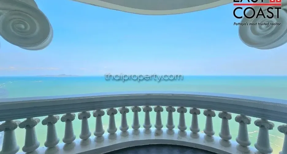 For rent 3 bedrooms condo in Bang Lamung, Chonburi