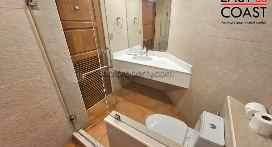 For rent 3 bedrooms condo in Bang Lamung, Chonburi