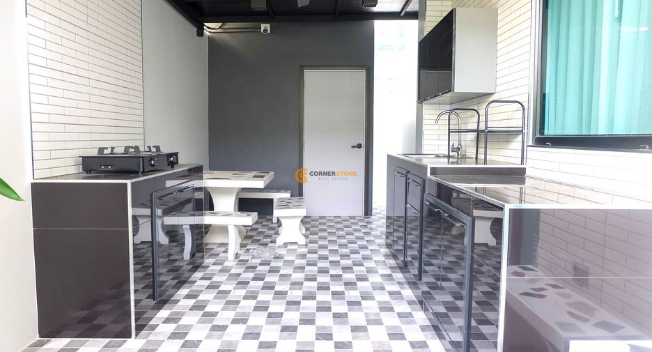 Casa en alquiler de 4 habitaciones en Bang Lamung, Chonburi