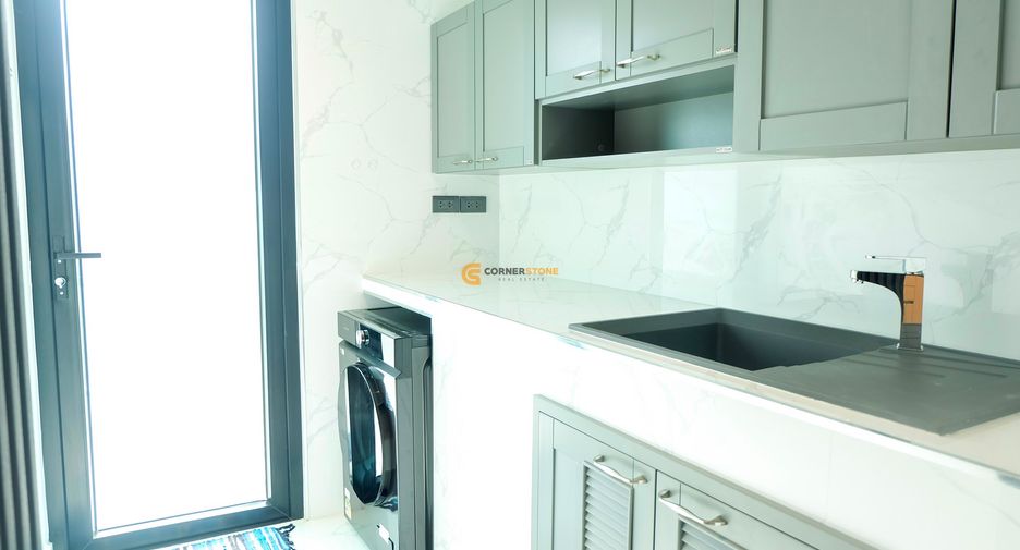 Casa en alquiler de 4 habitaciones en Bang Lamung, Chonburi