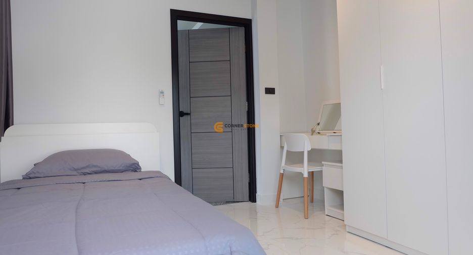 Casa en alquiler de 4 habitaciones en Bang Lamung, Chonburi