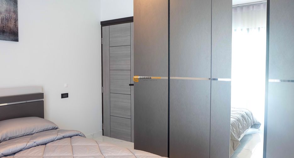Casa en alquiler de 4 habitaciones en Bang Lamung, Chonburi