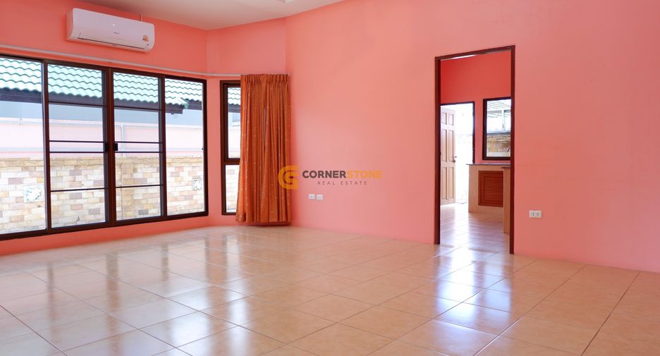 For rent and for sale 3 bedrooms house in Bang Lamung, Chonburi
