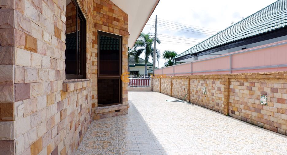 For rent and for sale 3 bedrooms house in Bang Lamung, Chonburi