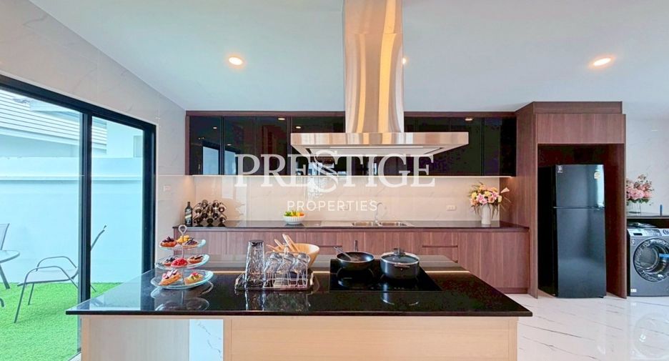 For sale 3 bedrooms house in East Pattaya, Pattaya