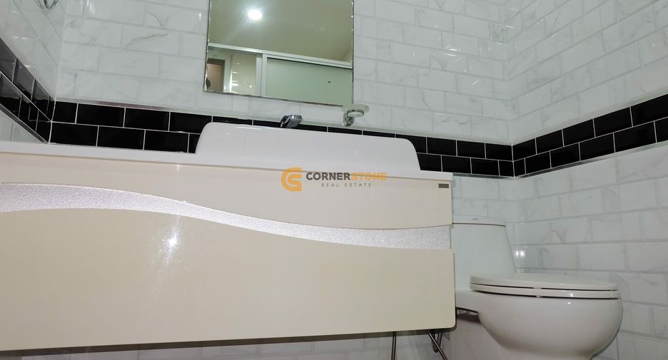 For rent そして for sale 4 ベッドルーム house in Bang Lamung, Chonburi