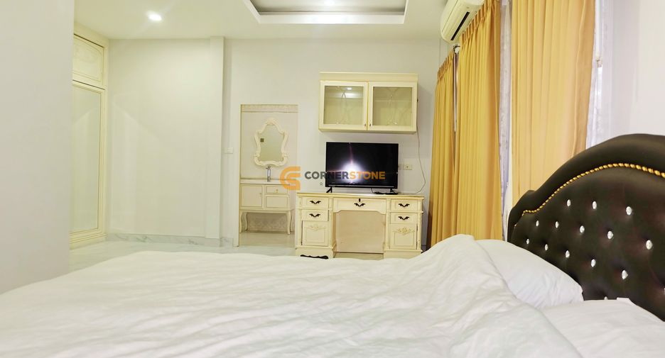 For rent そして for sale 4 ベッドルーム house in Bang Lamung, Chonburi