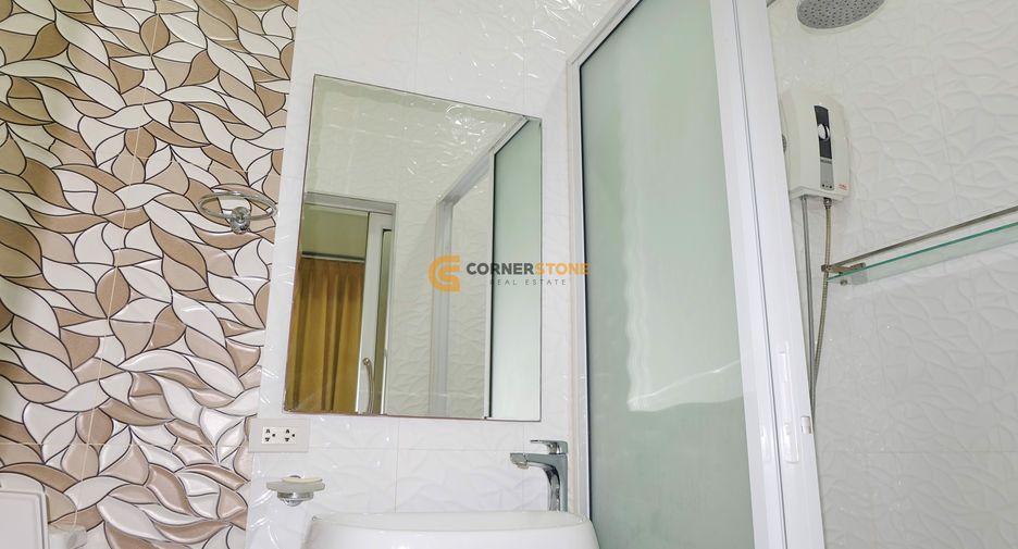 For rent そして for sale 4 ベッドルーム house in Bang Lamung, Chonburi