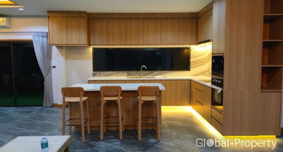 Продажа 3 спальни дом в Банг Ламунг, Чонбури