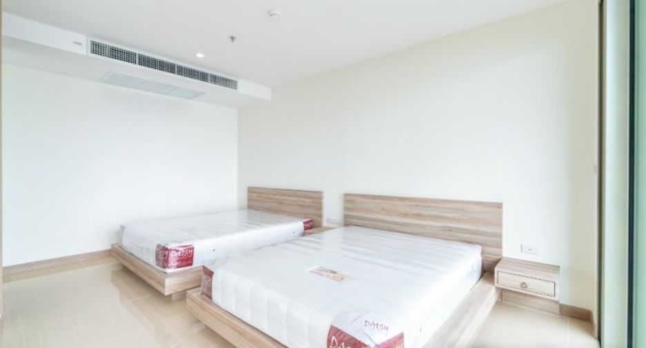 For sale 2 bedrooms condo in Jomtien, Pattaya