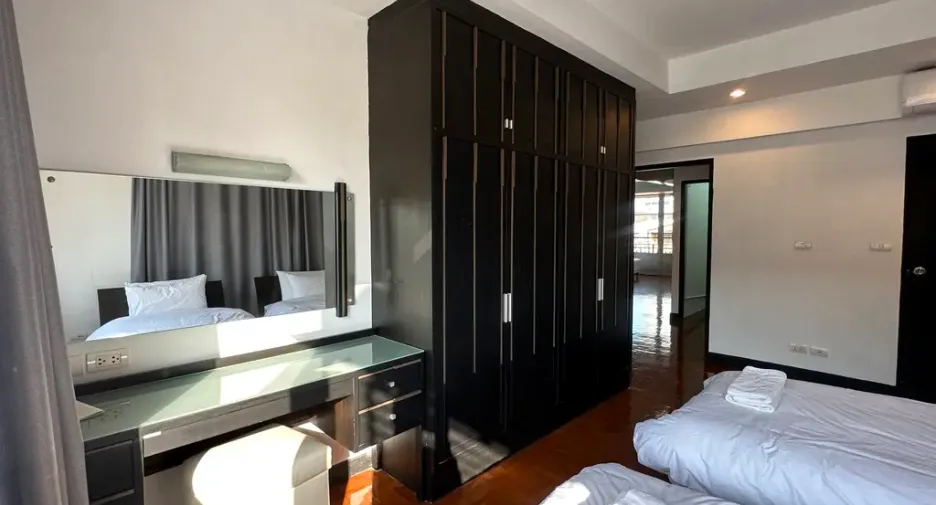 À louer 3 chambres condo à Watthana, Bangkok