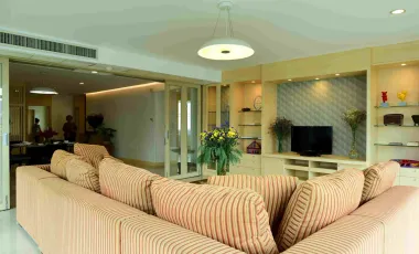 For rent 3 ベッドルーム condo in Khlong Toei, Bangkok