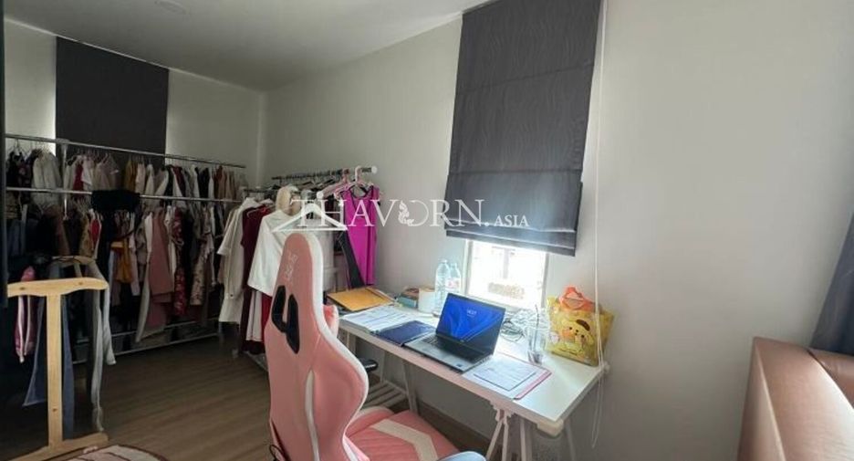 For sale 3 bedrooms house in Si Racha, Chonburi