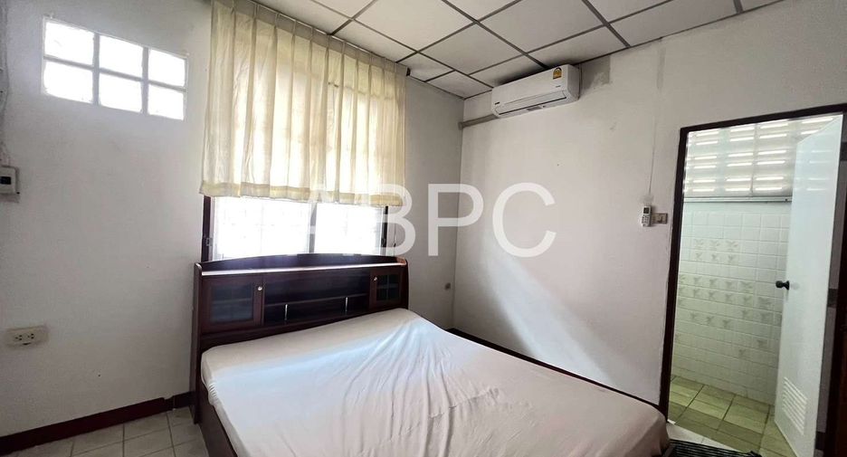 For rent 3 bedrooms house in Bang Lamung, Chonburi
