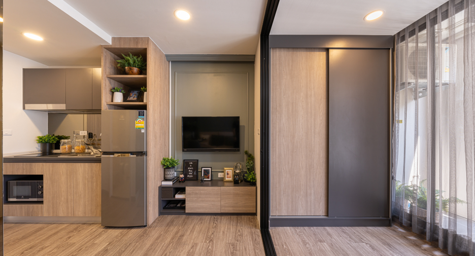 For sale 2 bedrooms condo in Khlong San, Bangkok