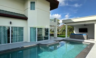 Casa en alquiler de 5 habitaciones en Bang Lamung, Chonburi