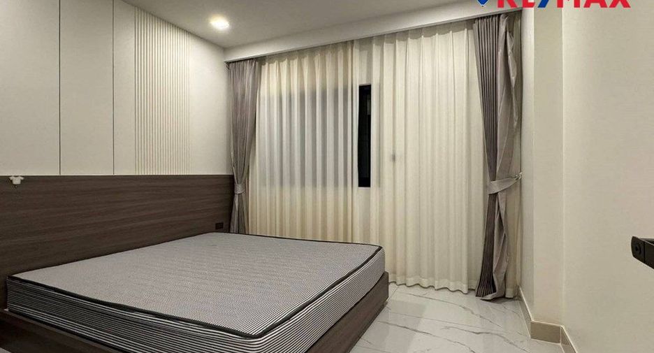 For rent 5 bedrooms house in East Pattaya, Pattaya