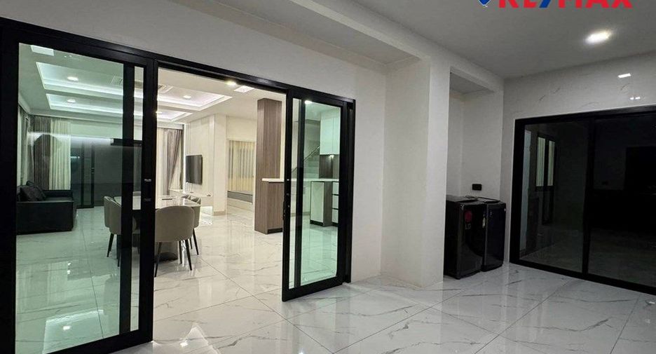 For rent 5 bedrooms house in East Pattaya, Pattaya