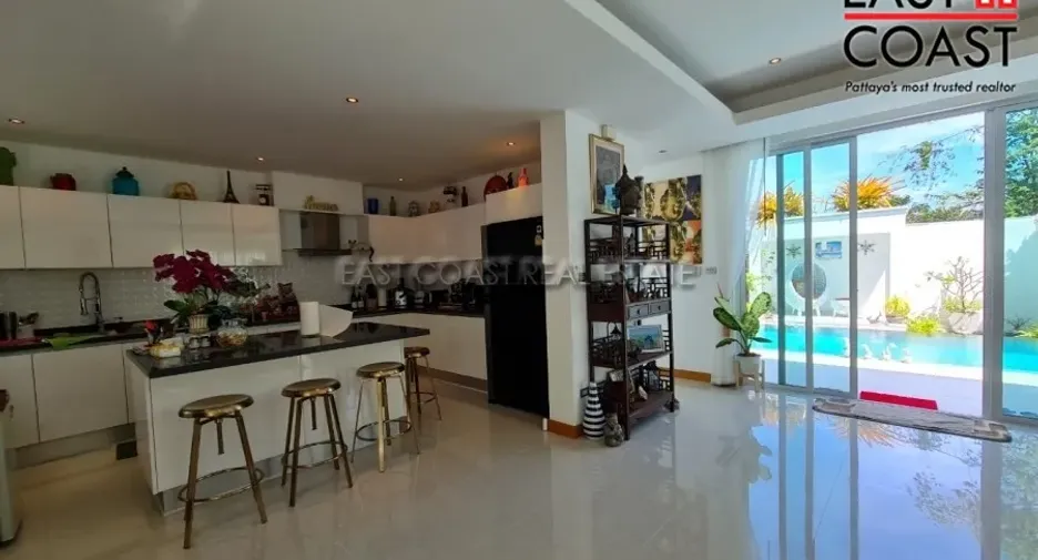 For rent and for sale 3 bedrooms house in Bang Lamung, Chonburi