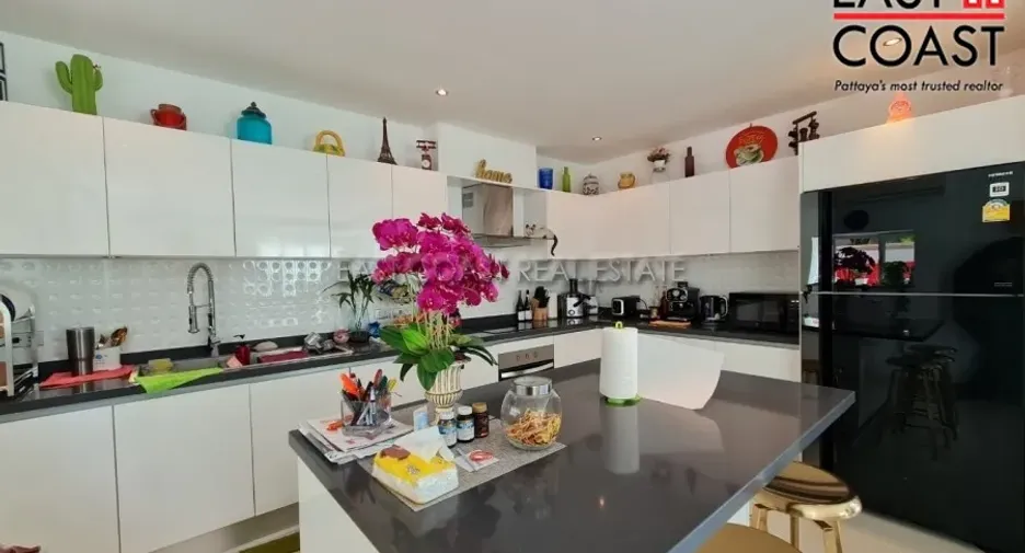 For rent and for sale 3 bedrooms house in Bang Lamung, Chonburi