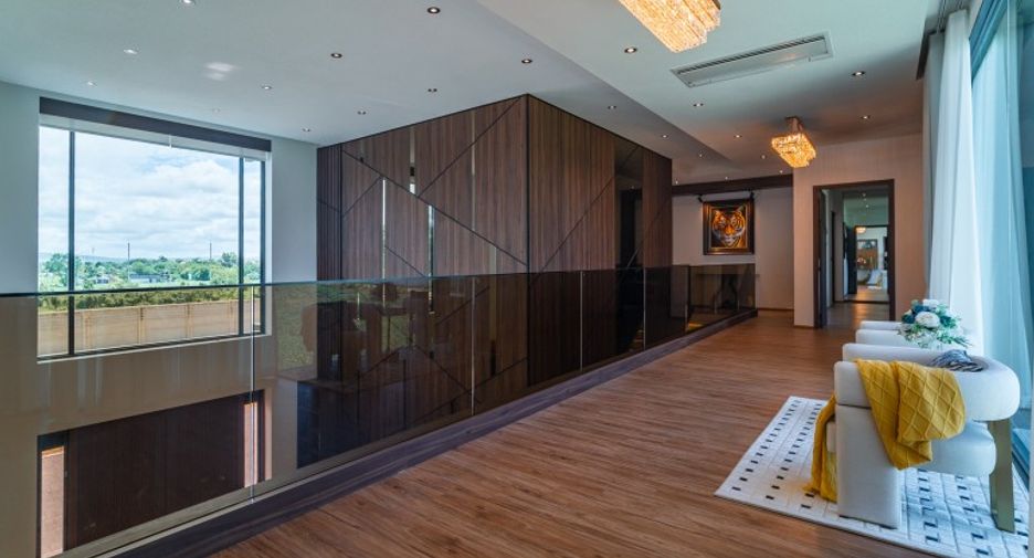 For sale 5 ベッドルーム house in East Pattaya, Pattaya