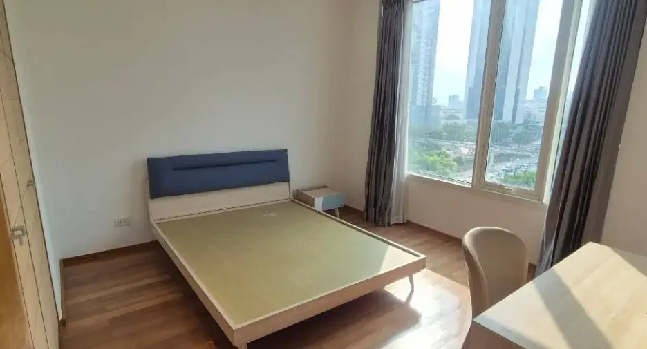 For rent and for sale 3 bedrooms condo in Sathon, Bangkok